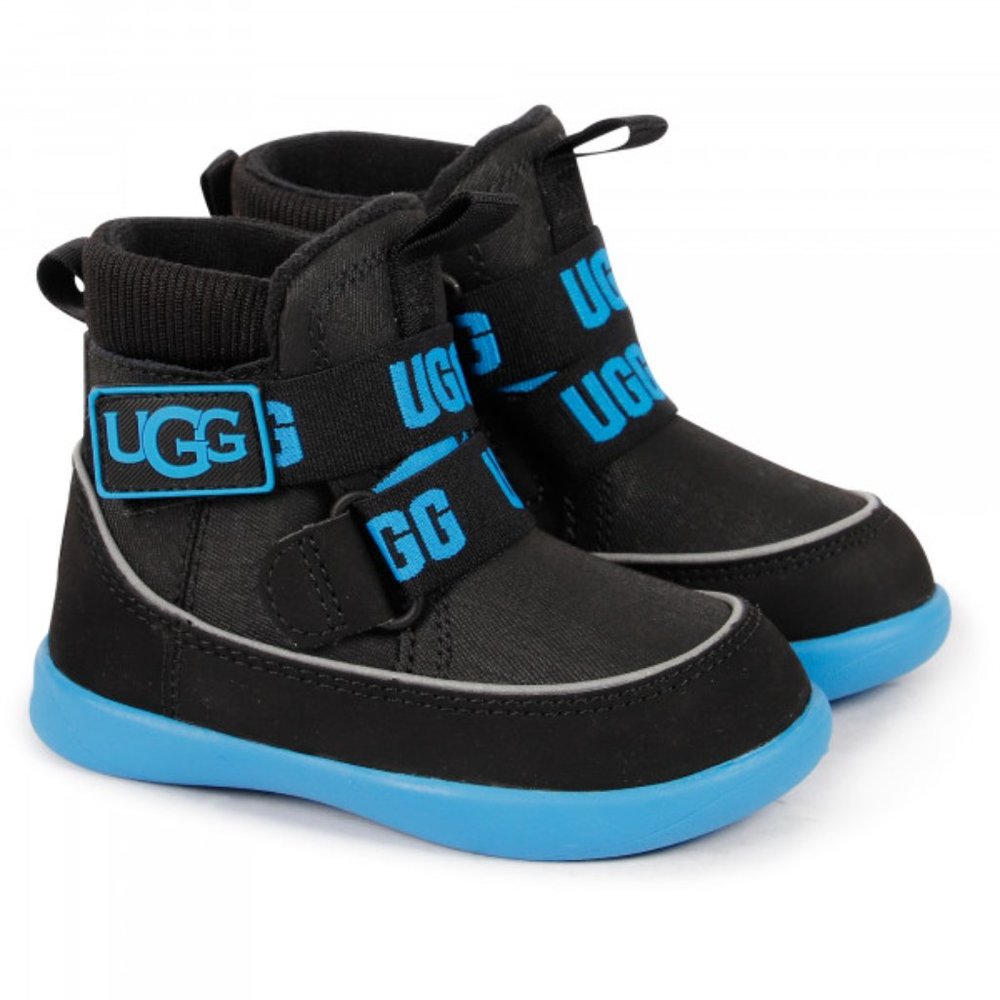 Toddler US 6 UGGs in New Condition